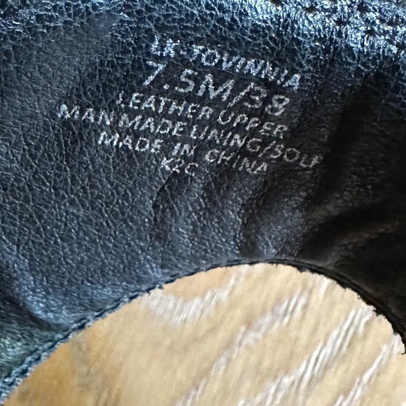 LUCKY BRAND Tovinna Block Heel Sandal In Black - Picture 10 of 12